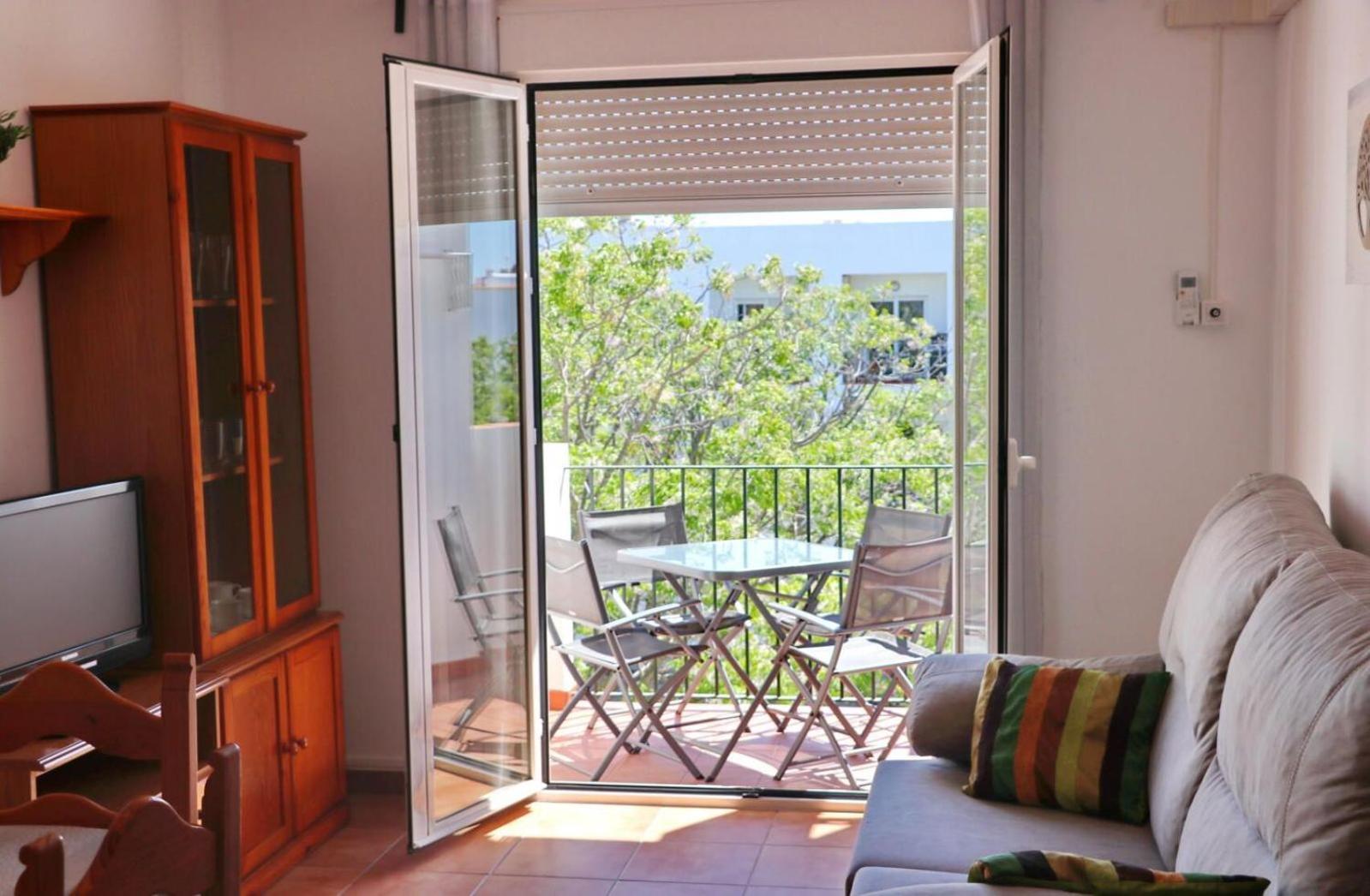 Apartamento Vistas Al Parque كونيل ذي لا فرونتيرا المظهر الخارجي الصورة